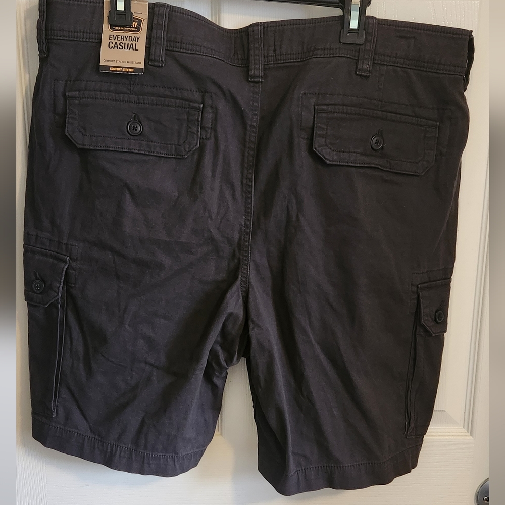 Mens new cargo shorts by The Foundry. NWT - Picture 3 of 4